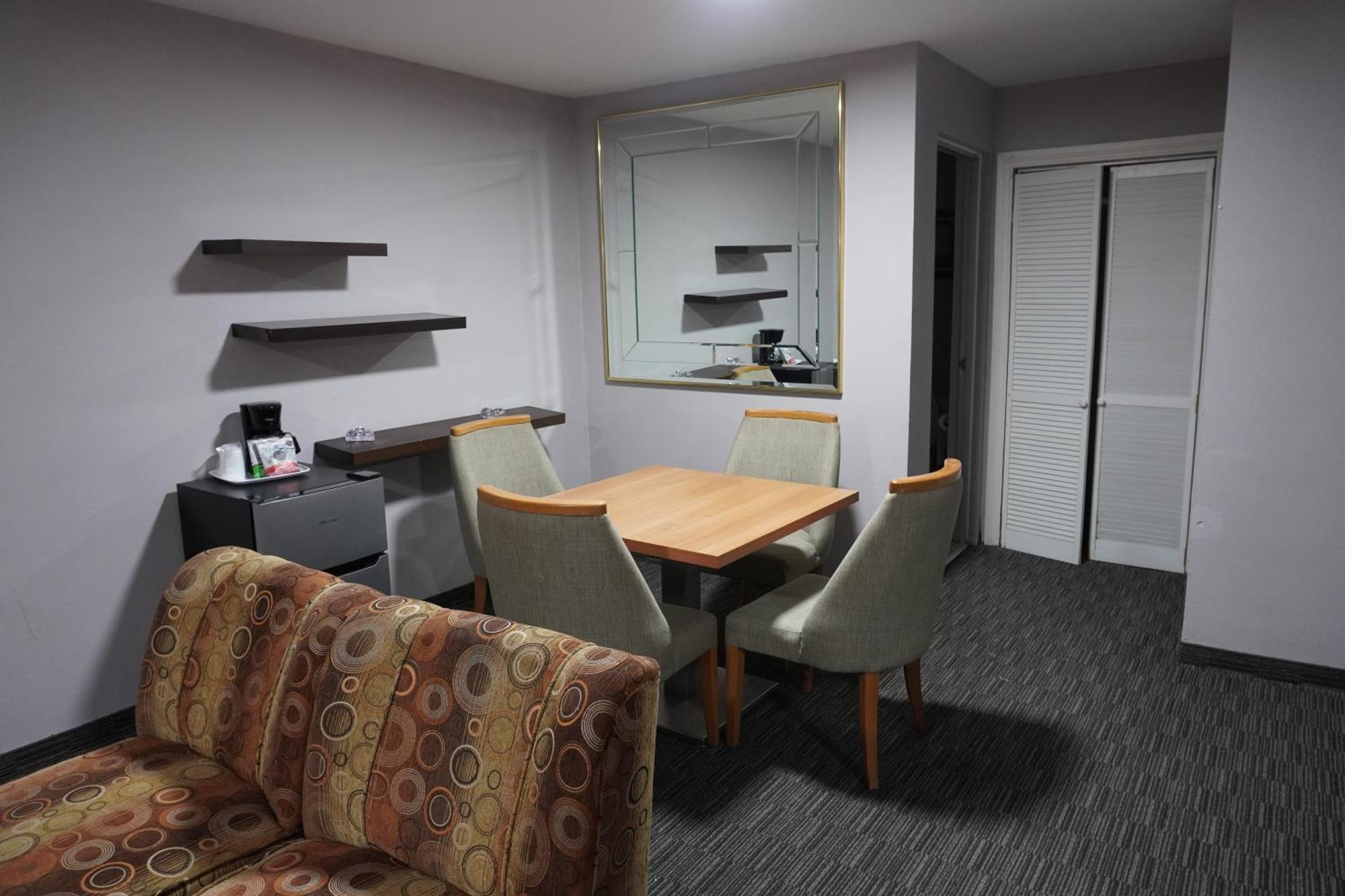 Quality Inn Piedras Negras Exterior photo